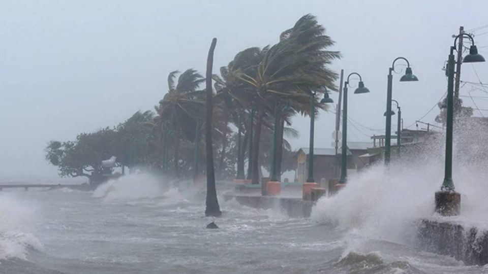 Depresión Tropical Nadine sigue extendiéndose por territorio mexicano: ¿qué estados afectará?