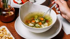 Sopa de verduras curativa, la receta para subir las defensas en temporada de frío