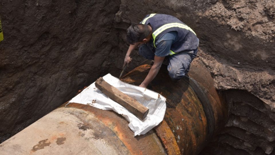 Trabajos para restaurar el servicio de agua potable