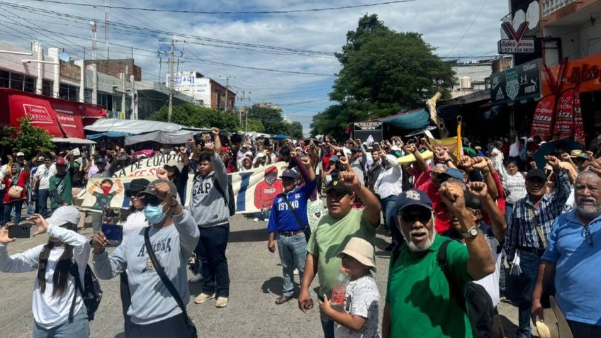 Marcha la Sección 22 de la CNTE en el Istmo de Tehuantepec