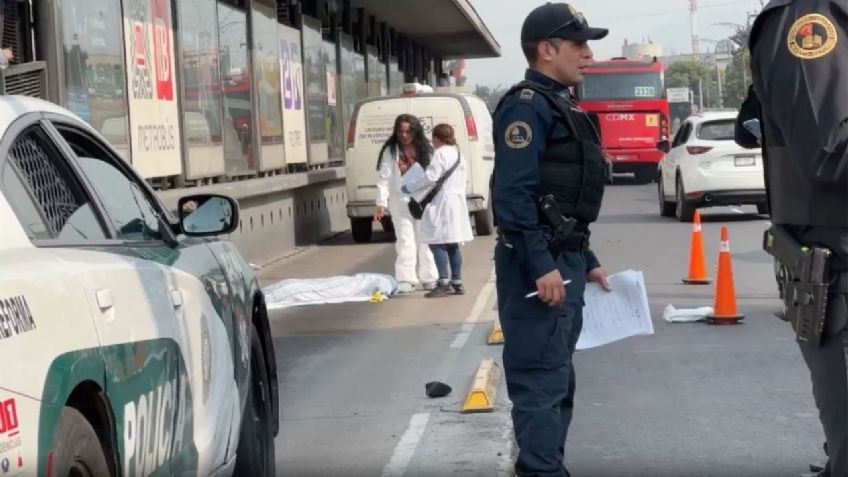 Muere mujer de 18 años arrollada por motociclista frente a estación Río Mayo del Metrobús