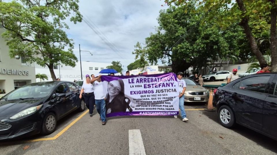 Estefany 'N' estaba haciendo ejercicio en un gimnasio ubicado cerca de su cas,a en la ranchería Anacleto Canabal en Villahermosa, cuando fue atacada a balazos.