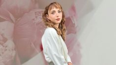 Natalia Téllez revive la tendencia coquette con su look con detalles en rosa bebé