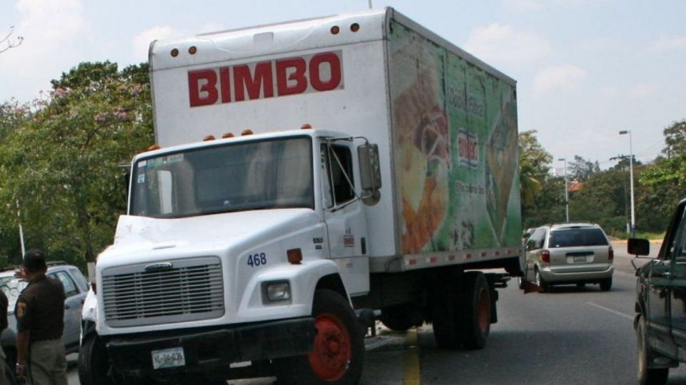 Bimbo ofrece una vacante como vendedor repartidor.