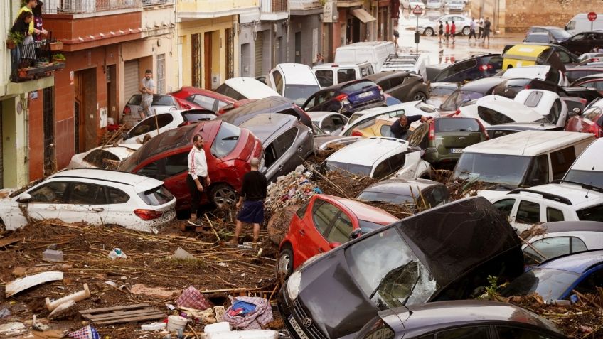 Al menos 95 muertos tras inundaciones en provincias de Valencia