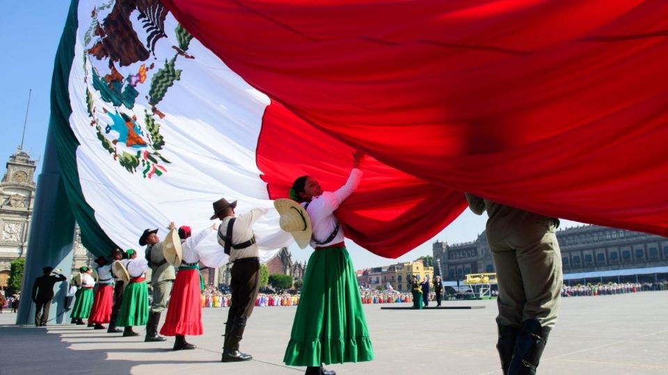 El aniversario del inicio de la Revolución Mexicana es una de las fechas más relevantes del penúltimo mes del año.