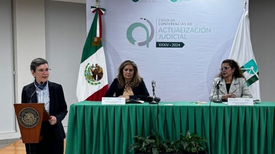 Tras la conferencia Código de Conducta del Poder Judicial de la Ciudad de México, a cargo de la consejera de la Judicatura, Irma Guadalupe García Mendoza, quedó clausurado este ciclo.