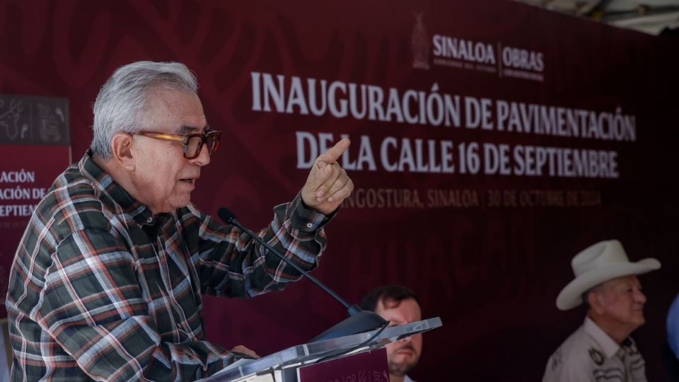 En el evento estuvieron presentes Jesús Miguel Angulo López Director de Obras Públicas municipal, vecinos y vecinas beneficiados.