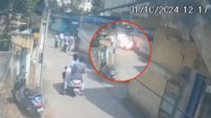 VIDEO: traían cohetes en su moto y explotan por accidente, uno muere en el acto