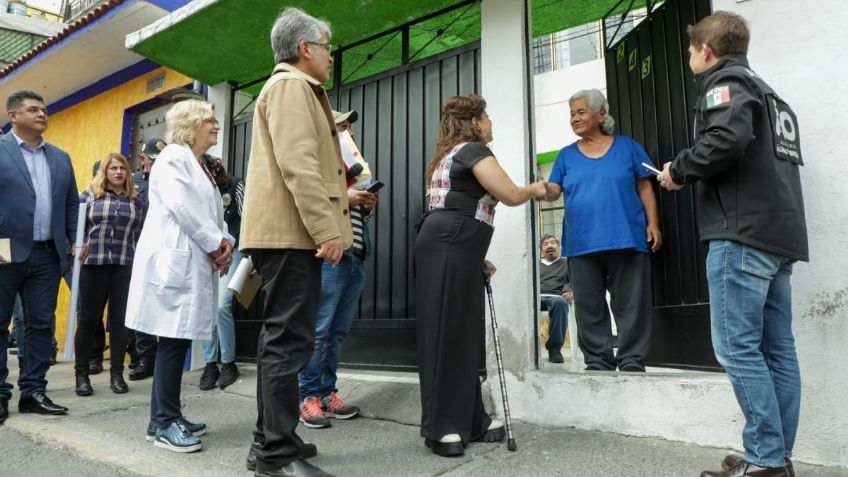 Brugada y López Casarín recorren colonia Barrio Norte