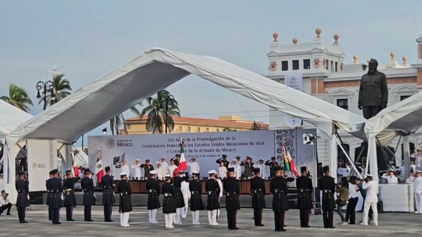 Claudia Sheinbaum realiza su primera gira como Presidenta, asiste a aniversario de Constitución en Veracruz