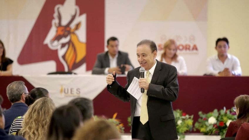 Gobernador Durazo destaca promoción del Plan Sonora para formación de estudiantes de la UES