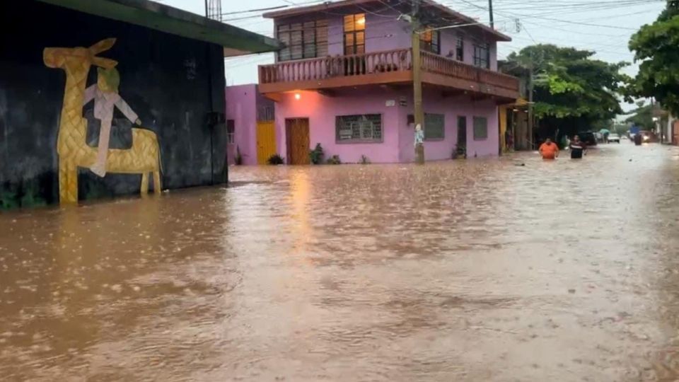 Inundaciones en calles de Oaxaca