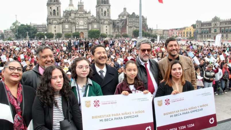 La política educativa federal, encabezada por el secretario de Educación Pública, Mario Delgado, concentrará sus esfuerzos para que todas y todos los estudiantes permanezcan en las aulas