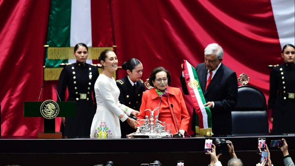 Ifigenia Martínez en la toma de protesta de Claudia Sheinbaum