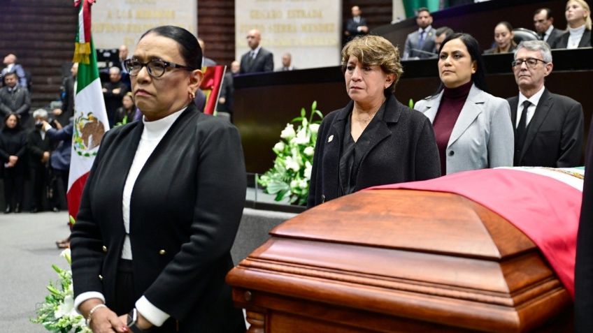 Delfina Gómez asiste al homenaje póstumo de la Diputada federal Ifigenia Martínez en el H. Congreso de la Unión