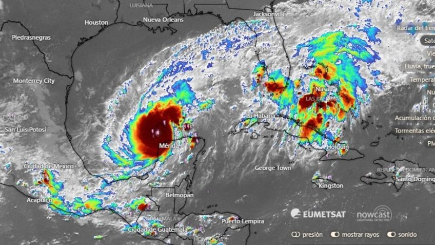 Meteorólogo llora al predecir la potencia que Milton podría alcanzar