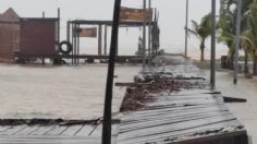 VIDEO Huracán Milton causa destrozos en calles y muelles de Progreso