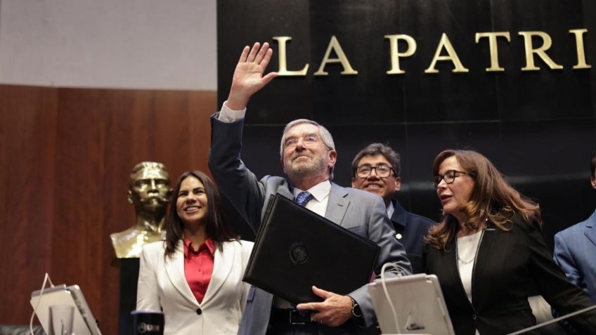 Senado ratifica a Juan Ramón de la Fuente como canciller