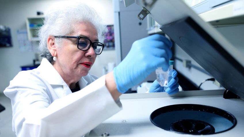 Investigadora de UANL recibe premio para mujeres en la ciencia