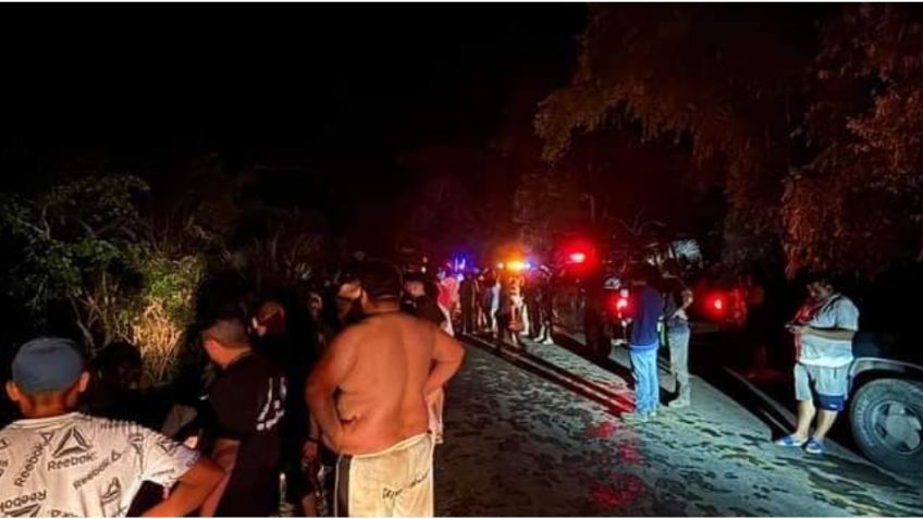 Fuerte accidente en San Luis Potosí: vuelca camioneta con turistas y deja 20 heridos