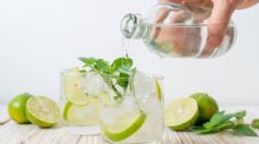 ¿Cuáles son los beneficios de tomar agua con limón todos los días?