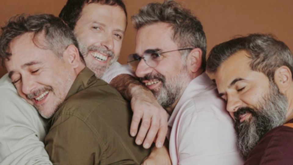 Love of Lesbian expresó su sentir ante la abrupta cancelación