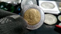 Pagan más de 17 mil pesos por esta moneda conmemorativa de 5 pesos en Mercado Libre