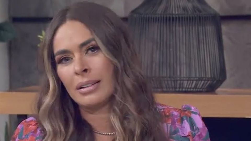 Reportero le dice abuela a Galilea Montijo