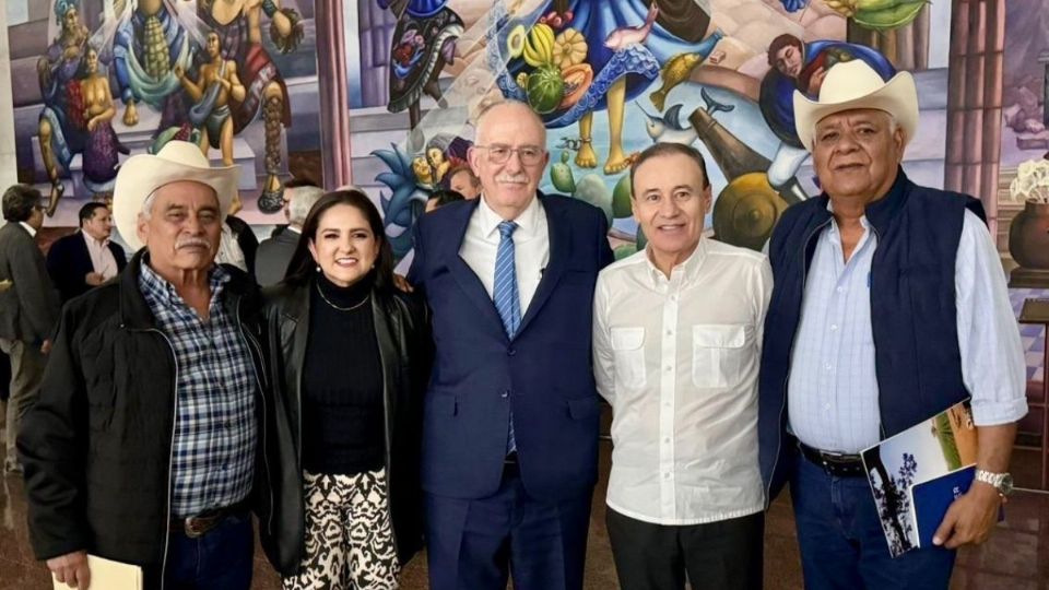 En la reunión con Durazo estuvieron el titular y el subsecretario de la Sader, el director de infraestructura la Conagua y la titular de la Sagarhpa.