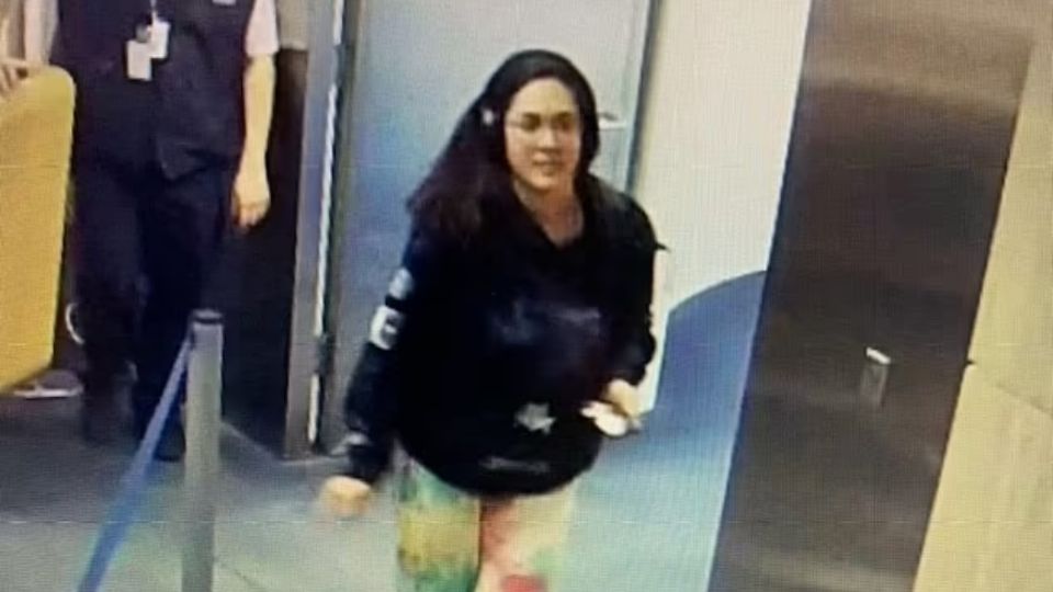 La mujer Hawaiiana fue captada llegando a un aeropuerto antes de reportarla como desaparecida