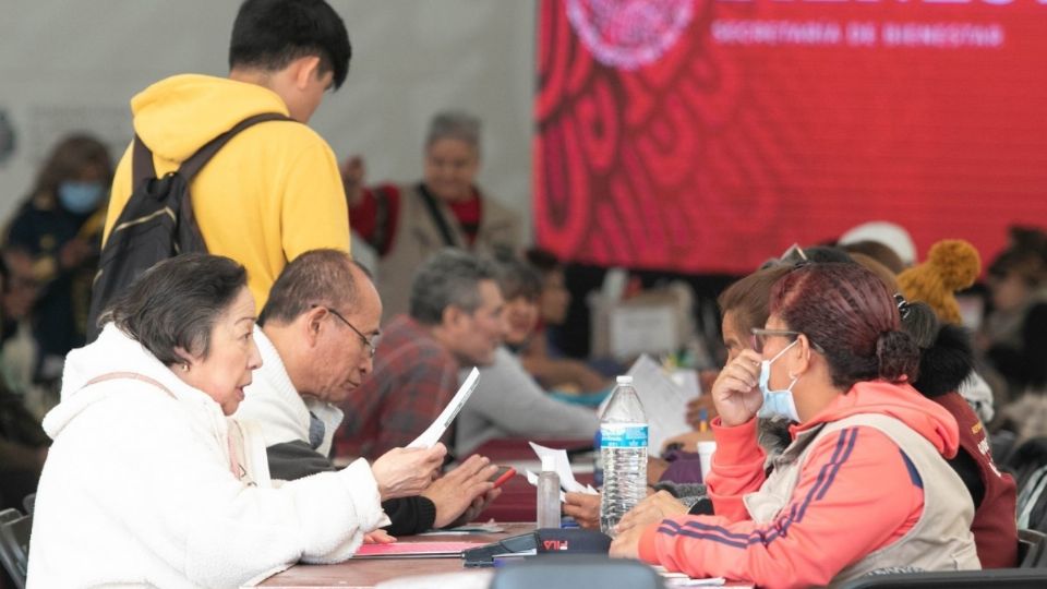 La oportunidad laboral va dirigida a personas de hasta 65 años que deseen trabajar seis días a la semana en un horario de 14:00 horas a las 21:30.