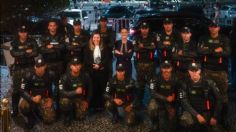 Claudia Sheinbaum se toma foto con el equipo de seguridad de la cumbre del G20