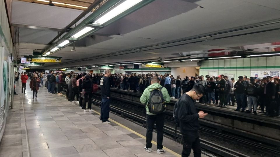 Los vagones de la Línea B se saturaron de pasajeros.