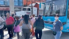 Bloquean Línea 1 del Mexibús; padres de familia exigen la destitución del director en escuela primaria