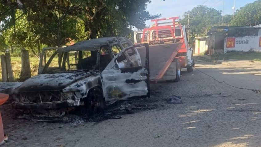 Balacera entre grupos criminales deja 2 muertos y vehículos incendiados en Chiapas