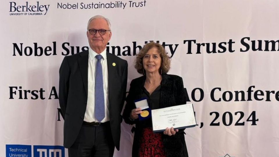 Acudí en nombre de la presidenta Claudia Sheinbaum a recibir el premio de la Sustainability Nobel Trust, que le otorgan por su gran trabajo como ambientalista