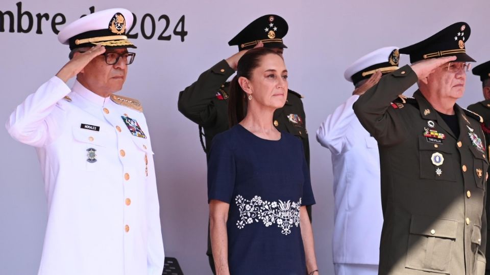 Las Fuerzas Armadas nos protegen y llevan en el corazón los principios de lealtad, honestidad, honor, valentía y patriotismo', sostuvo la presidenta Claudia Sheinbaum