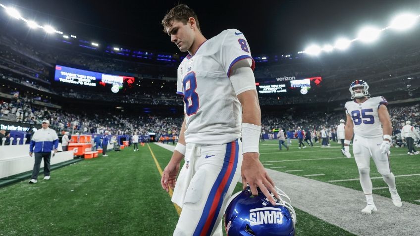 Daniel Jones, de los New York Giants, "frustrado" por quedarse en la banca