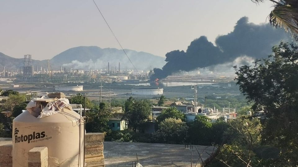 El fuego no se esparció a distintas zonas de la refinería