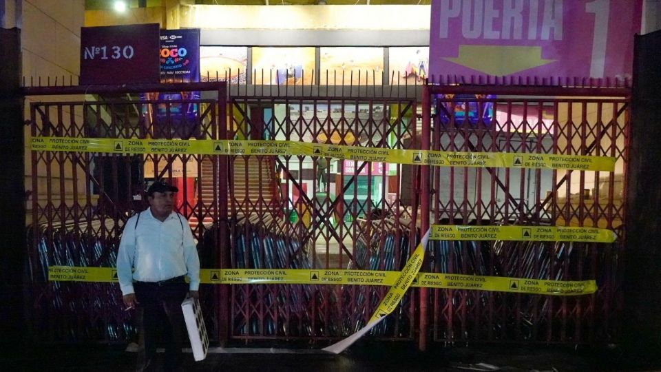 La alcaldía Benito Juárez colocó sellos de clausura en la Plaza de Toros y el Estadio Azul al finalizar sus eventos.