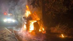 "Eran amigos": identifican a 4 jóvenes que murieron calcinados tras chocar su camioneta contra un árbol