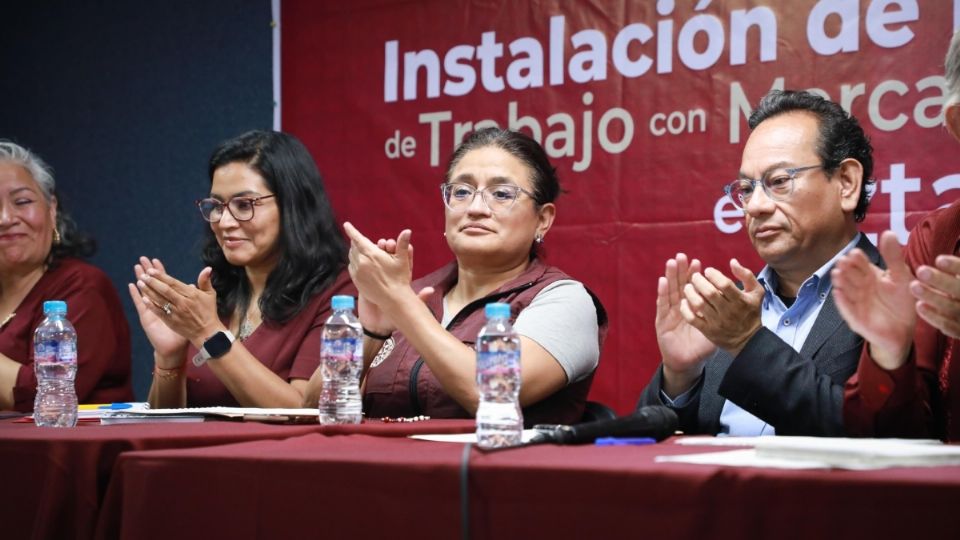 La alcaldesa instaló oficialmente las mesas de trabajo con Mercados Populares de Abasto Popular de Iztapalapa.