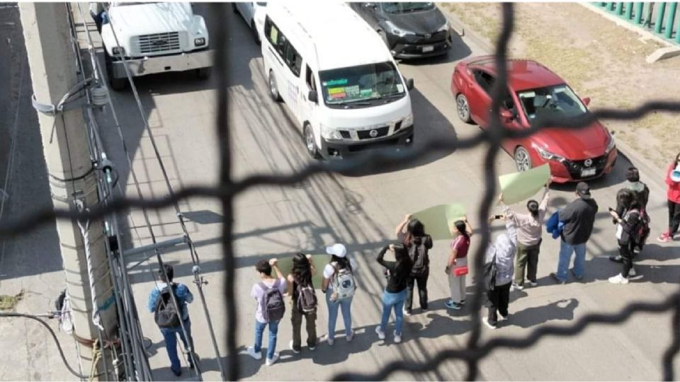 Son estudiantes del plantel Coacalco quienes alzan la voz por las irregularidades por parte de la institución