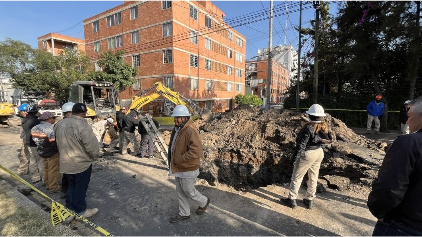 Se confirma existencia de toma clandestina de combustible en la Gertrudis Sánchez, GAM: Protección Civil