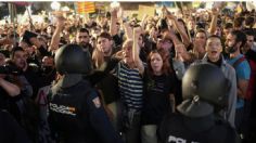 “Mazón dimite, sal del escondite”, protesta contra líder de Valencia desata la violencia en España tras paso de DANA