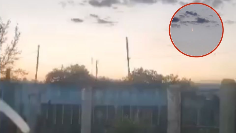 Captan caída de un objeto misterioso desde el cielo en Zacatlán de las Manzanas, Puebla.