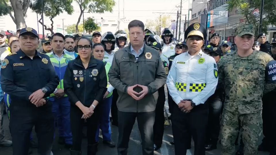 El secretario de Seguridad Ciudadana de la Ciudad de México, Pablo Vázquez Camacho, supervisó la instalación del puesto de mando en el 'Operativo Basílica 2024'.