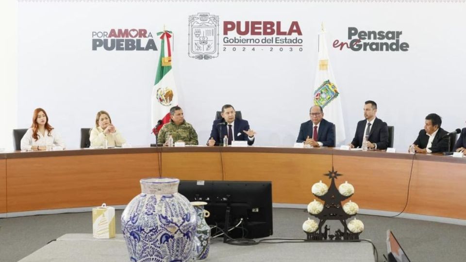 Alejandro Armenta en conferencia de prensa