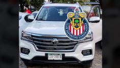 Delincuentes asaltan a 2 jugadores de Chivas del Guadalajara en una gasolinera de Zacatecas 